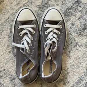 Grey Converse women’s size 6 or men’s size 4